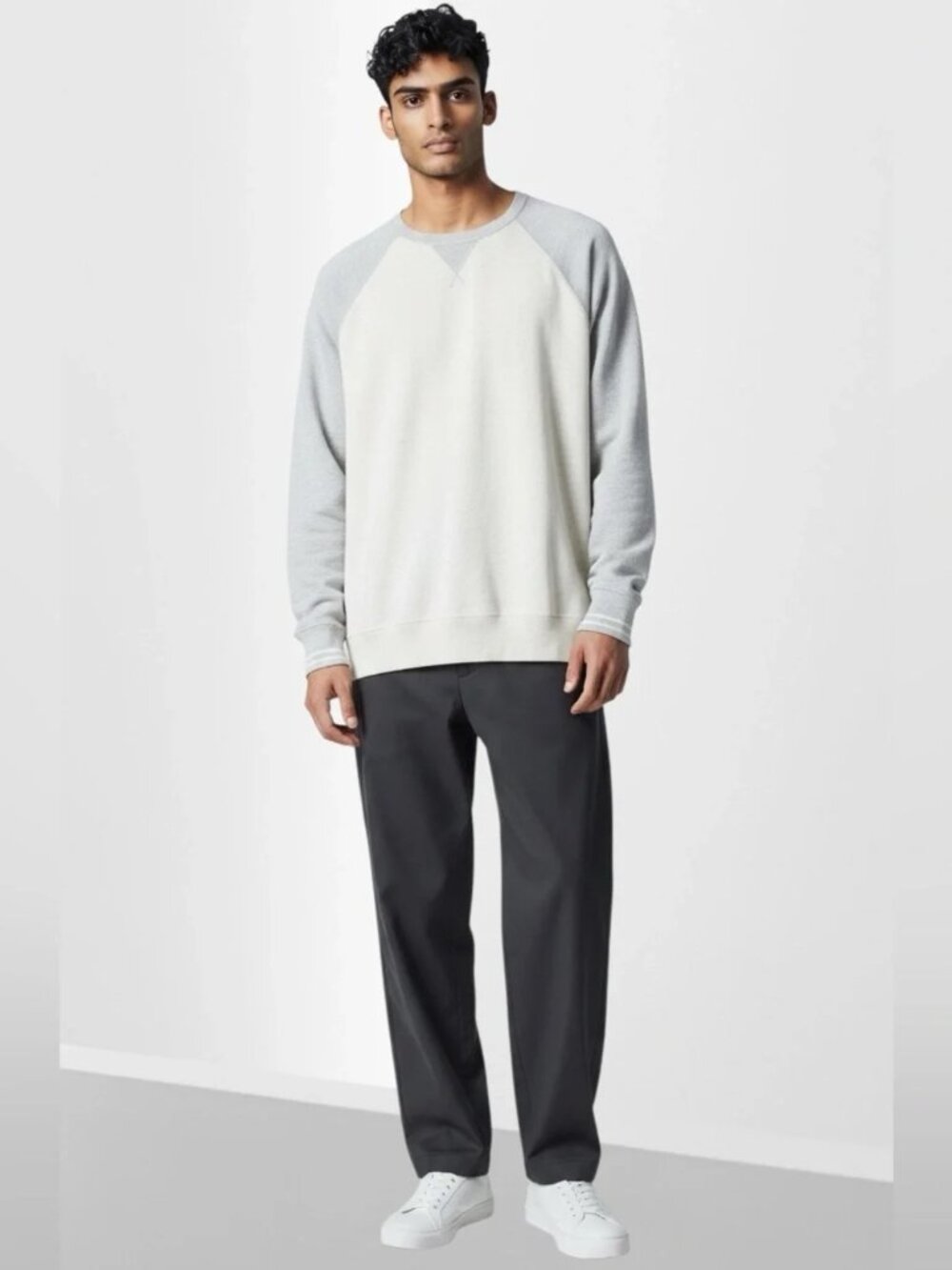 Polo Ralph Lauren Men’s Cream & Light Gray Raglan Sleeve Design Pullover Sweater - Picture 1 of 10